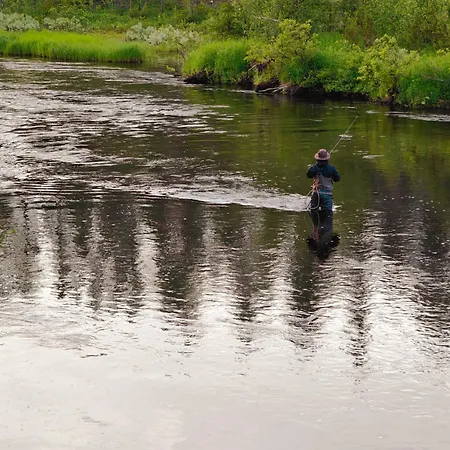 Horská chata Lapland Riverside 7 Puolukka, Yllaes, Tiny With Sauna, Fireplace, Terrace, Bbq, Wifi, Ski, Fishing, Pets Ok *